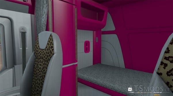 pink-interior-peterbilt