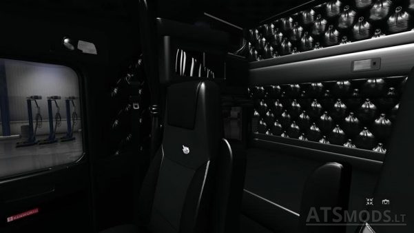 kenworth-w900-black-interior-2