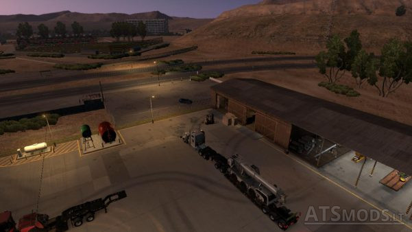 this is a free camera in american truck simulator Free Camera