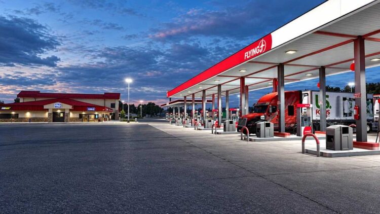 Real Companies, Gas Stations & Billboards v4.01.22 [1.61]
